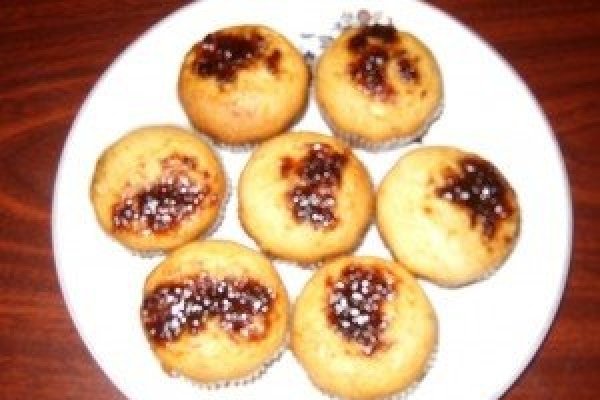 Muffins cu dulceata.