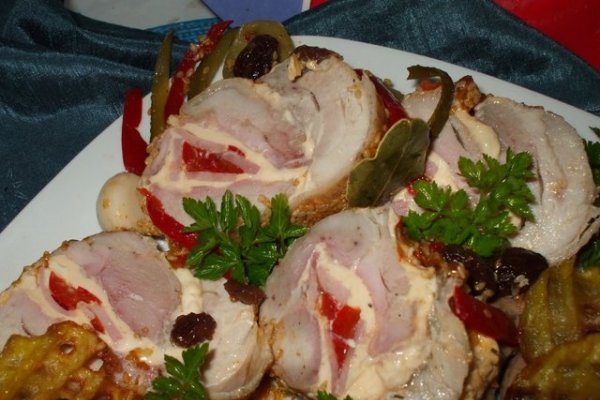 Rulou din pulpa de curcan la gratar