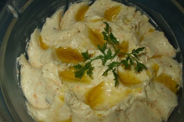 Sos de usturoi cu morcovi