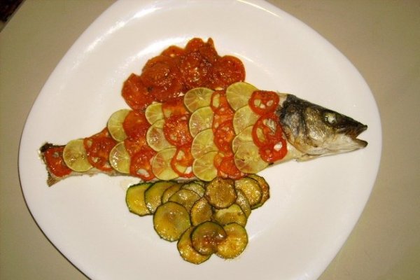 lup de mare la cuptor