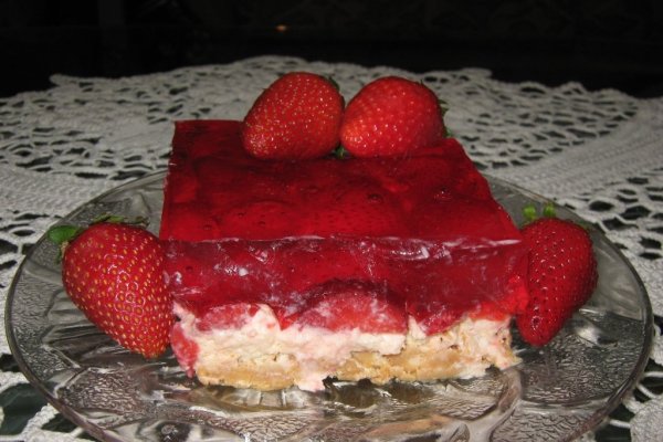 Prajitura cu capsuni in straturi