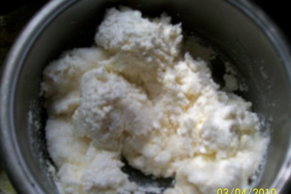 Placinta cu branza si stafide