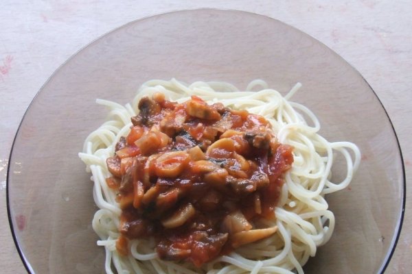 Sos pentru paste din rosii si ciuperci