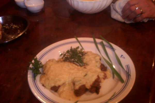 Gratar cu garnitura de ceapa cu branza