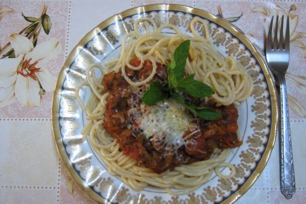 Spaghete cu sos Bolognese