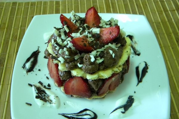 Prajitura din ciocolata si capsuni