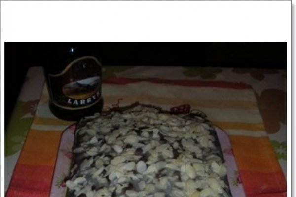 Pandispan cu migdale si chantilly