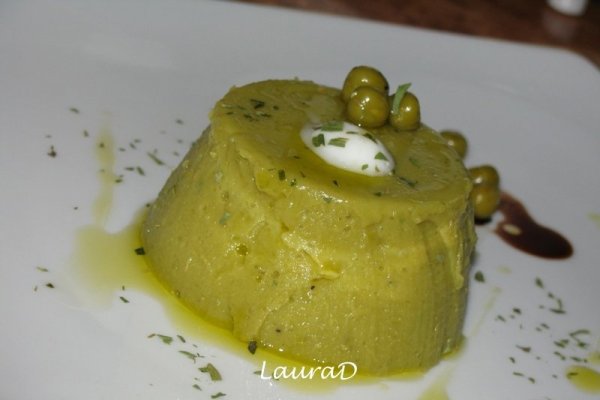 Mousse de sparanghel verde cu mazare si tarhon