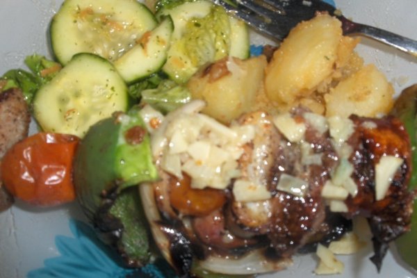 Frigarui mixte cu sos picant