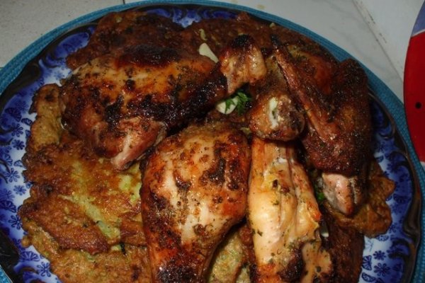 Pui la gratar cu crusta rumenita cu susan