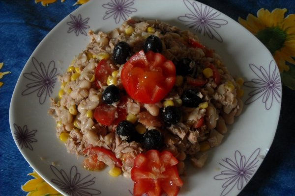 Salata de ton cu fasole