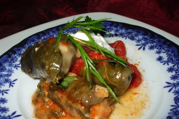 Sarmalute de manzat in foi de tei