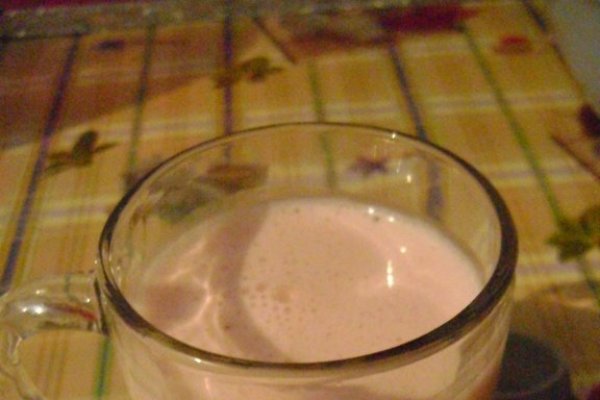 Bautura racoritoare cu capsuni