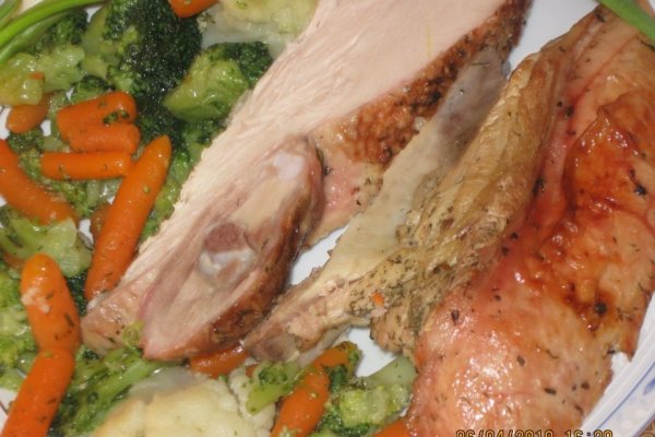 Friptura de curcan cu vin la tava