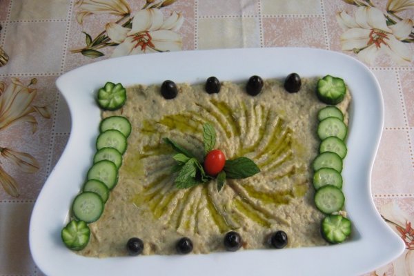 Salata de vinete cu pasta de susan- Mutabal betinjean –specific tarilor arabe