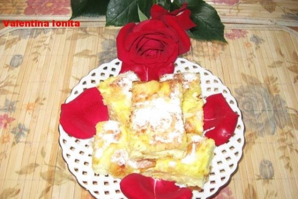 Placinta creata cu branza dulce si stafide