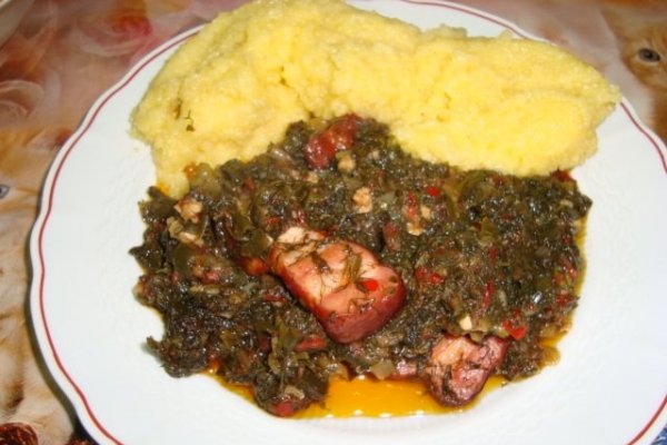 Tocanita de marar cu ceapa verde si afumatura