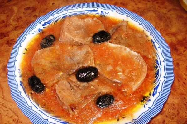 Mancare de limba cu  masline