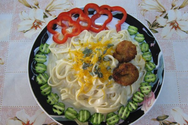 Fettucine Alfredo cu creveti