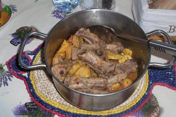 Coaste cu cartofi dulci (Entrecosto c/ batata doce)