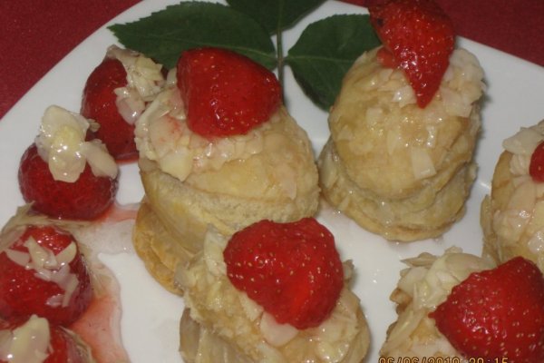 Mini tarte cu aluat frantuzesc