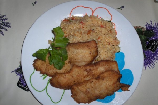 Filete de Merluccius cu orez de rosii (Filetes de Pescada c/ arroz de tomate)