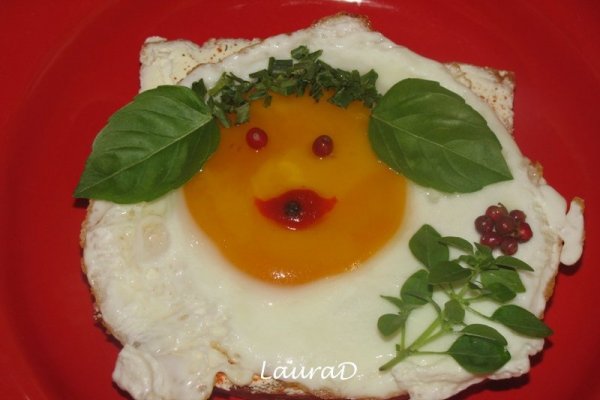Happy-face Sandwich