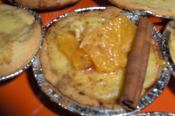 Mini tarte de portocalã (Tarteletes de laranja)