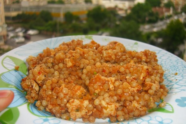 Cus Cus cu Piept de Pui Picant