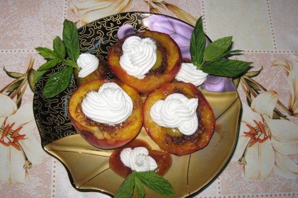 Piersici umplute la cuptor