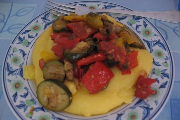 Legume cu mamaliguta