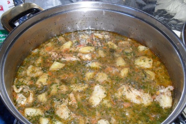 Tocanita de pui cu cartofi noi