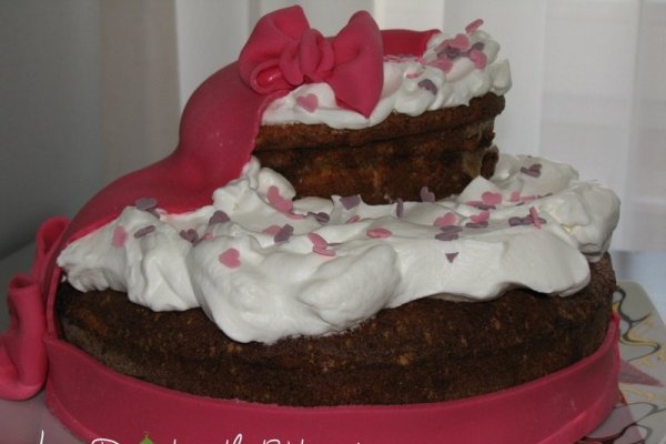 Tort de ciocolata alba cu banana