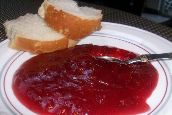 Dulceata de Rubarba si Capsuni