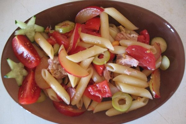 Salata cu paste si ton