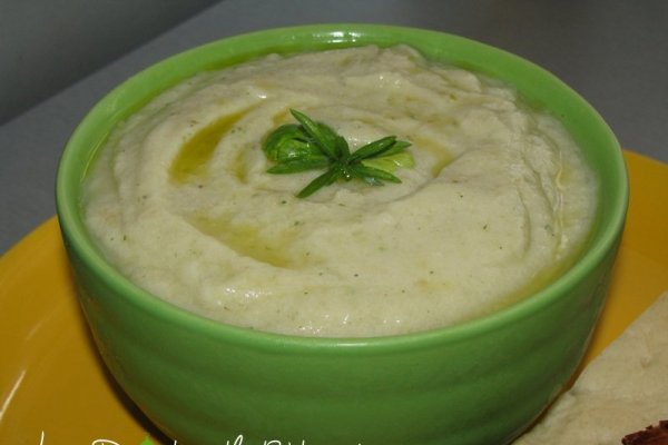 Pasta de vinete coapte cu paine prajita