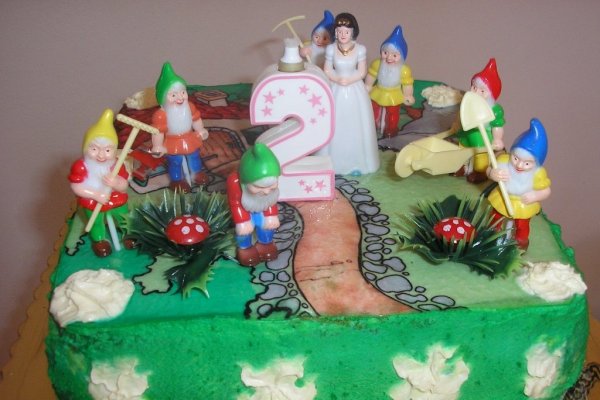 tort cu mango si mousse de pepene galben