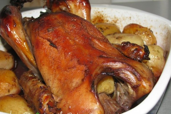 Rata aromata in sos de vin rosu