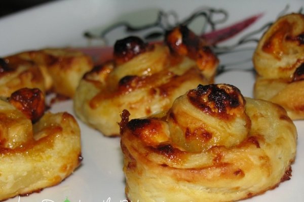 Melcisiori cu caise si alune de padure