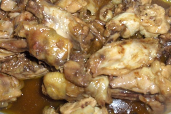 Pui în sos de bere (Frango com Cerveja)