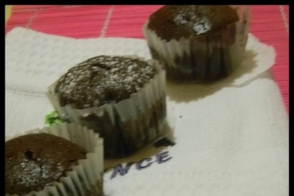 Mini muffins cu interior ciocolatos