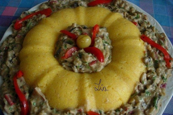 Tocanita de ciuperci cu mamaliguta