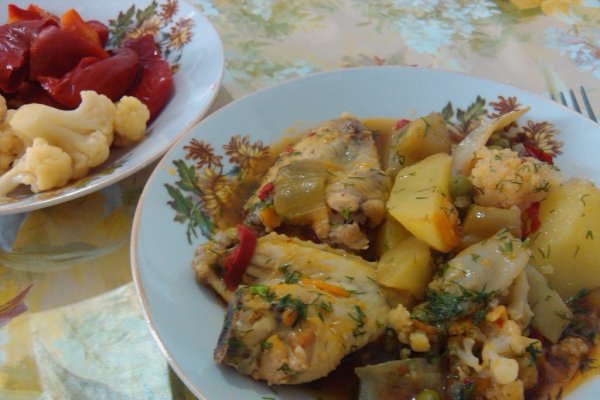 Ghiveci de legume cu aripioare de pui