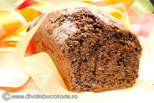 Chec cu zucchini si ciocolata