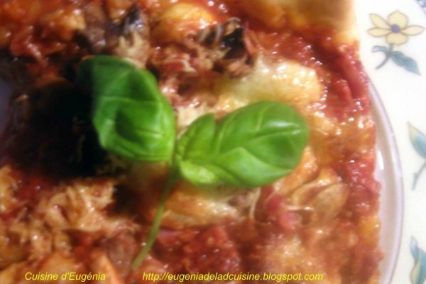 Pizza funghi (cu ciuperci)