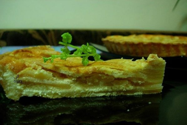 Prajitura americana cu branza dulce si mere