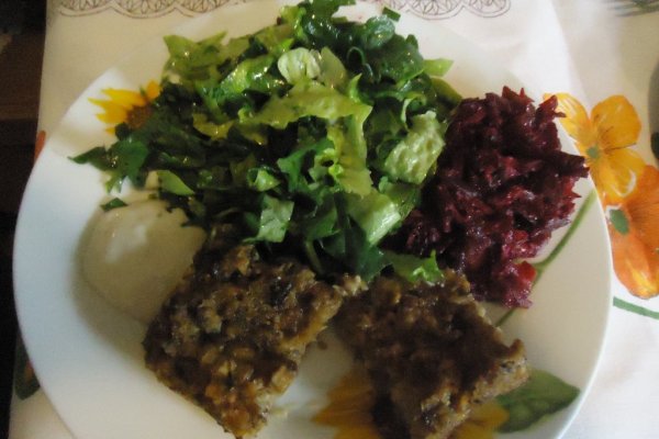 Rulada de ciuperci cu hrisca (de post)