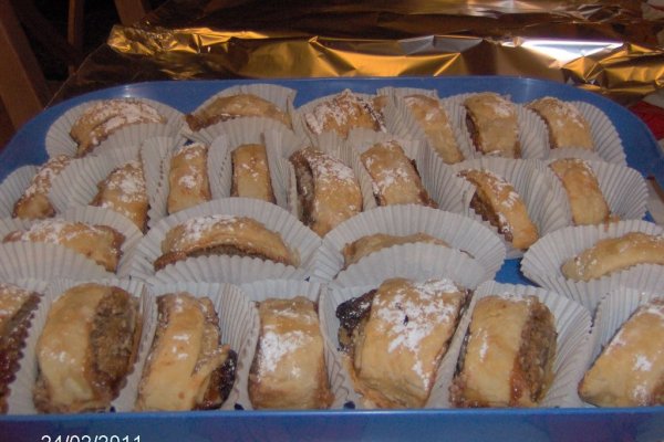 Strudel cu nuca si rahat ptr sarbatori