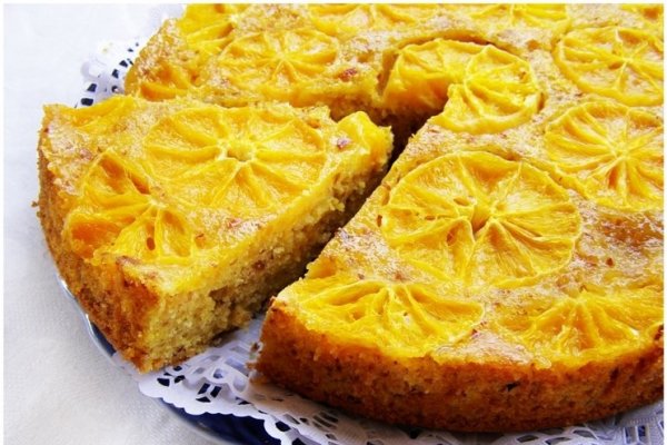 Prajitura rasturnata cu portocale caramelizate