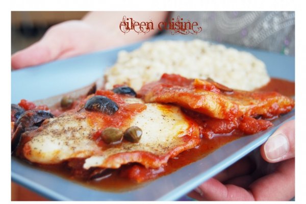 Peste la cuptor cu rosii si vin alb